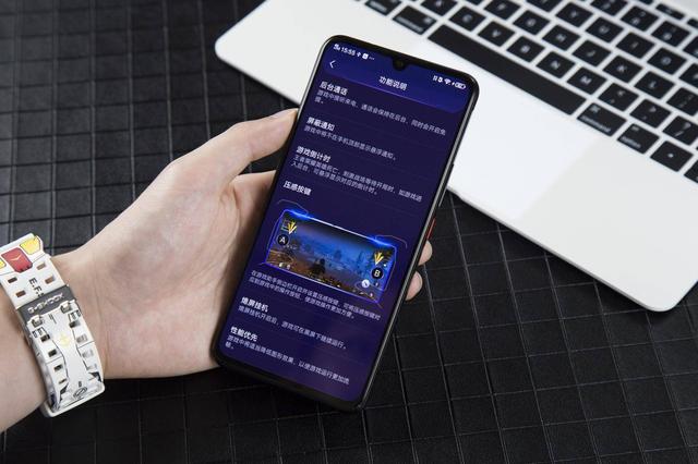 真忍不住，618提前下手！拿下iQOO武士黑，到货上手两字——真香